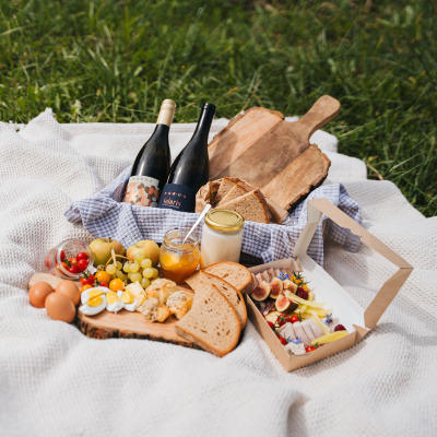 Zajtrk košarica »Malo za pod zob«